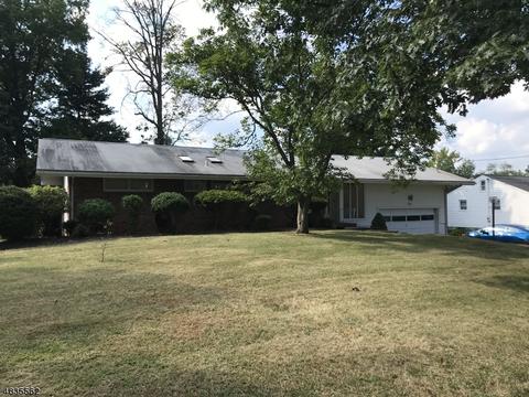 128 Thomas Dr, Clark, NJ 07066 photo 1
