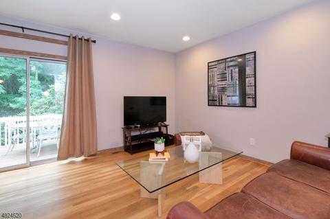 1704 Park Pl, Springfield, NJ 07081 photo 4