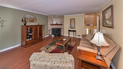 43 Bowfell Ct, Wayne, NJ 07470 photo 5