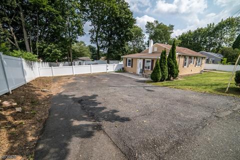 16 Taft Ave, Dover, NJ 07801 photo 2