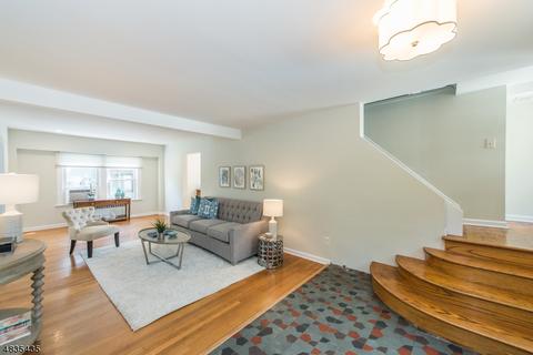 86 Pine St, Millburn, NJ 07041 photo 2