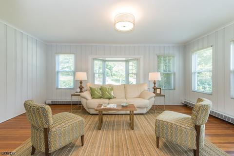 86 Pine St, Millburn, NJ 07041 photo 4