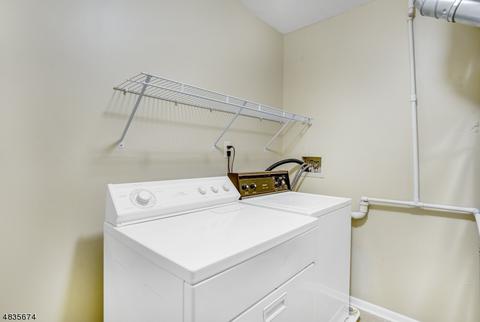 2 Springholm Dr, Berkeley Heights, NJ 07922 photo 17