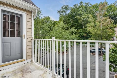 2 Springholm Dr, Berkeley Heights, NJ 07922 photo 9