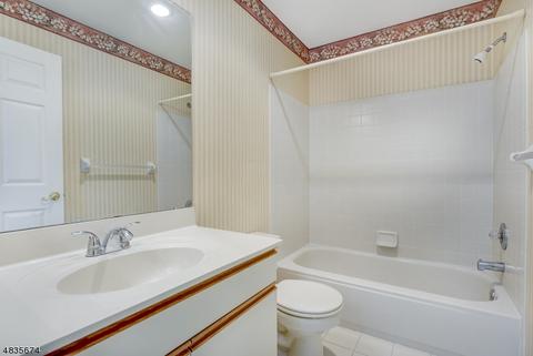 2 Springholm Dr, Berkeley Heights, NJ 07922 photo 13