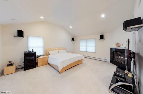 328 Farview Ave, Paramus, NJ 07652 photo 8