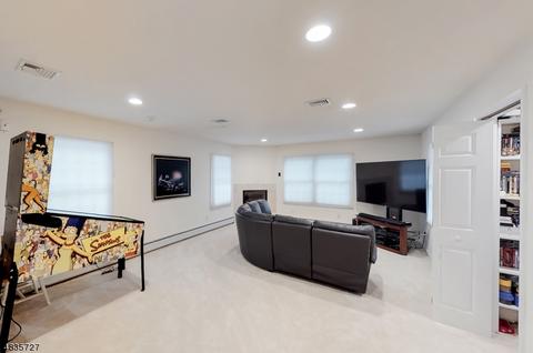 328 Farview Ave, Paramus, NJ 07652 photo 24