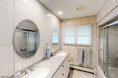 328 Farview Ave, Paramus, NJ 07652 photo 14