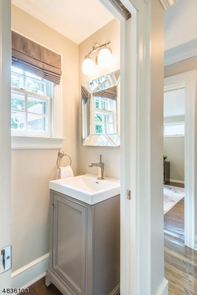 96 Haddon Pl, Montclair, NJ 07043 photo 12