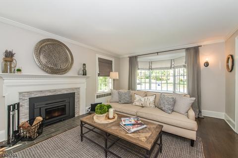 96 Haddon Pl, Montclair, NJ 07043 photo 5