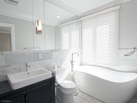 648 Undercliff Ave, Edgewater, NJ 07020 photo 14