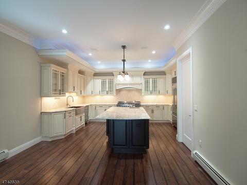 648 Undercliff Ave, Edgewater, NJ 07020 photo 8
