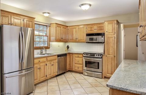 3 Valley View Dr, Mendham, NJ 07945 photo 9