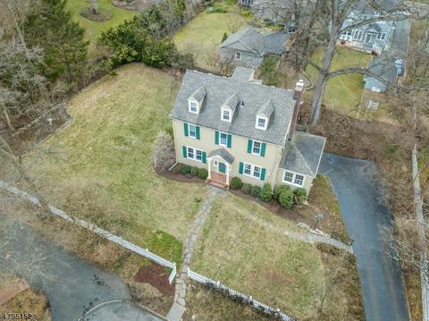 10 Brook Ct, Summit, NJ 07901 photo 1