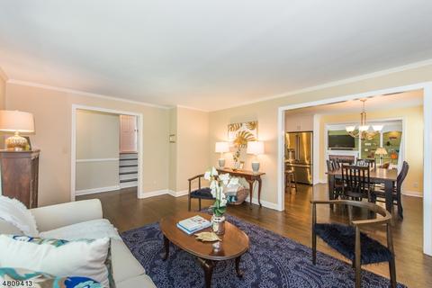 21 Duncan St, Millburn, NJ 07041 photo 3
