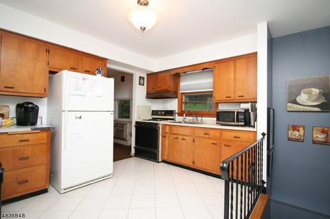 35 6th St, Dover, NJ 07801 photo 9