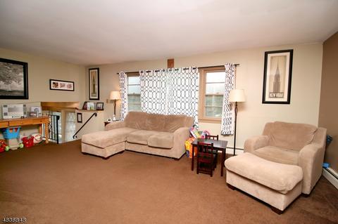 35 6th St, Dover, NJ 07801 photo 4