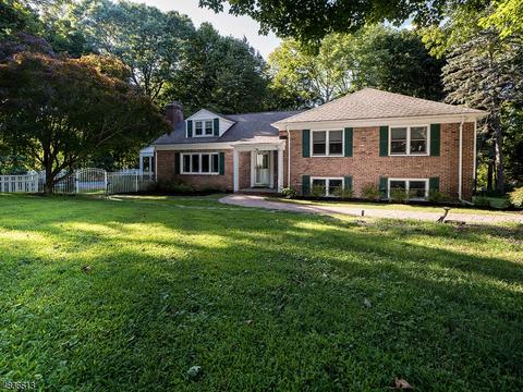17 Prospect St, Mendham, NJ 07945 photo 1