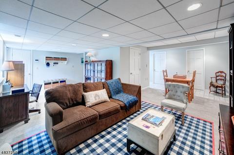 83 Tanglewood Dr, Summit, NJ 07901 photo 21