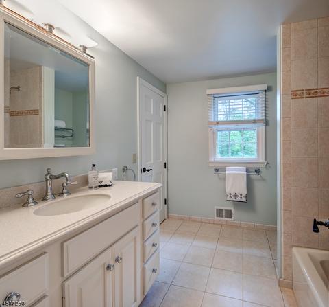 83 Tanglewood Dr, Summit, NJ 07901 photo 18