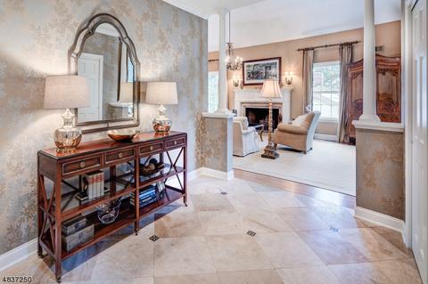 83 Tanglewood Dr, Summit, NJ 07901 photo 3