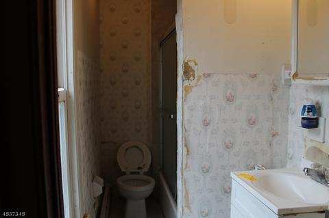 1016 W 3rd St, Plainfield, NJ 07060 photo 15
