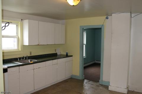 1016 W 3rd St, Plainfield, NJ 07060 photo 3