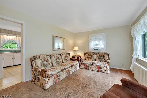154 Algonquin Trl, Wayne, NJ 07470 photo 9