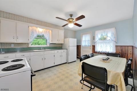 154 Algonquin Trl, Wayne, NJ 07470 photo 6