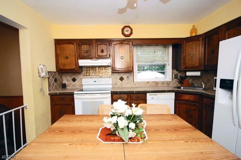 75 Rande Dr, Wayne, NJ 07470 photo 10