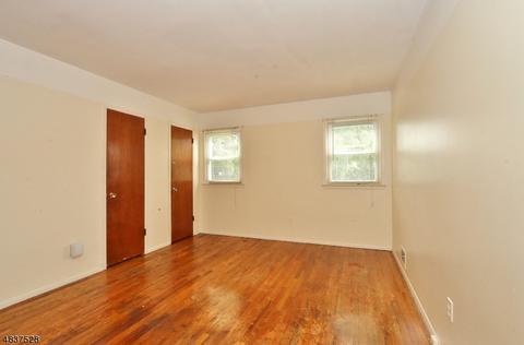 45 Wolf Pl, Hillside, NJ 07205 photo 14