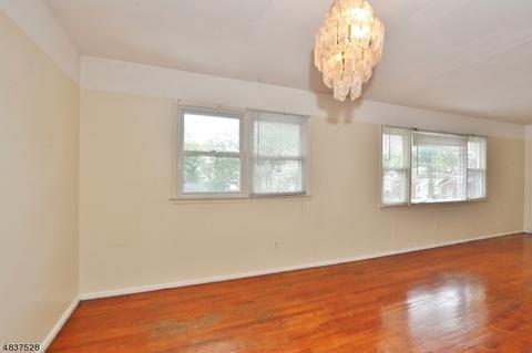 45 Wolf Pl, Hillside, NJ 07205 photo 8
