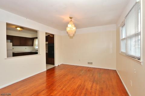 45 Wolf Pl, Hillside, NJ 07205 photo 6
