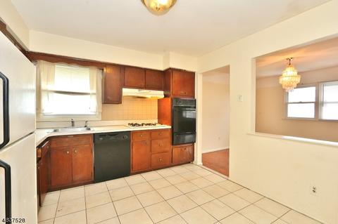 45 Wolf Pl, Hillside, NJ 07205 photo 10