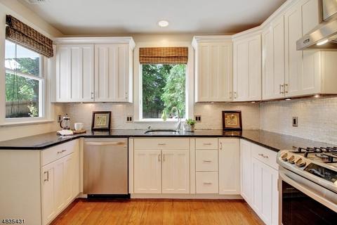 10 Passaic Ave, Summit, NJ 07901 photo 9