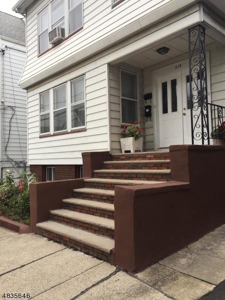 215 Devon St, Kearny, NJ 07032 photo 3