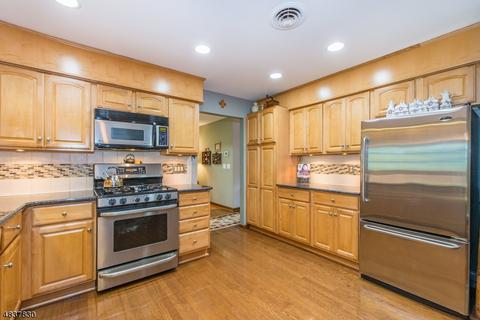 15 Monterey Dr, Wayne, NJ 07470 photo 15