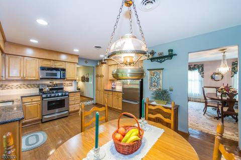 15 Monterey Dr, Wayne, NJ 07470 photo 14