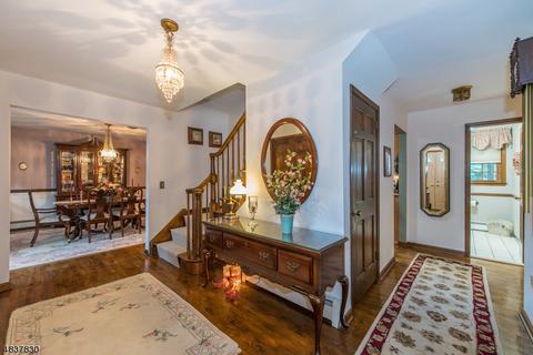 15 Monterey Dr, Wayne, NJ 07470 photo 3