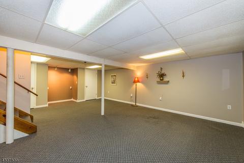 15 Monterey Dr, Wayne, NJ 07470 photo 21