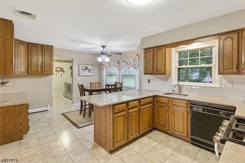 4 Winding Way, Wayne, NJ 07470 photo 17
