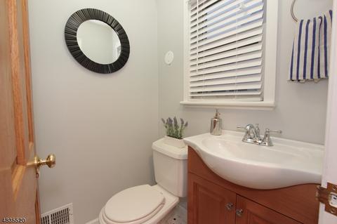 9 Davidson Rd, Bloomfield, NJ 07003 photo 14