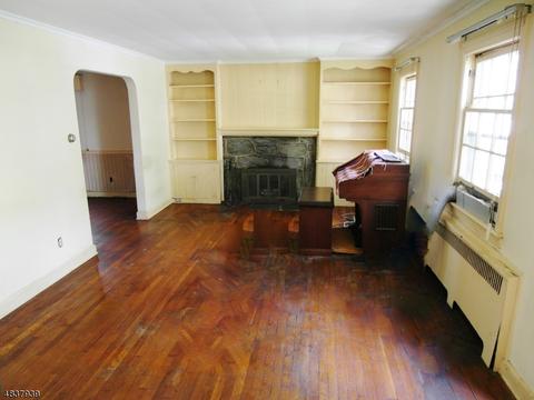 312 Walnut St, Nutley, NJ 07110 photo 3