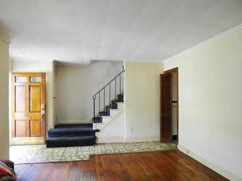 312 Walnut St, Nutley, NJ 07110 photo 2
