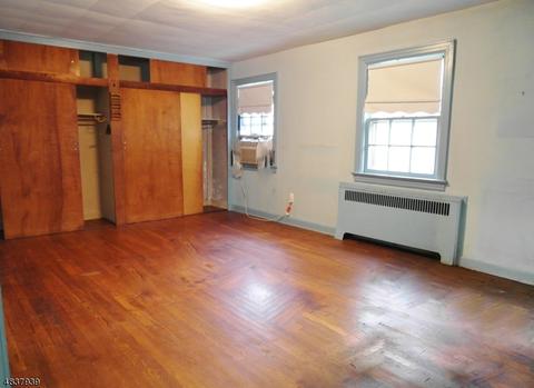 312 Walnut St, Nutley, NJ 07110 photo 10