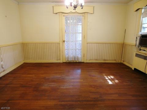 312 Walnut St, Nutley, NJ 07110 photo 5