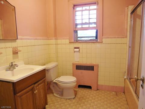 312 Walnut St, Nutley, NJ 07110 photo 9