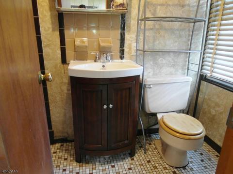 312 Walnut St, Nutley, NJ 07110 photo 7