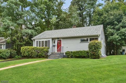 149 Barbara Dr, North Plainfield, NJ 07062 photo 1
