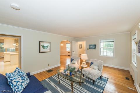 37 Parkview Dr, Millburn, NJ 07041 photo 5